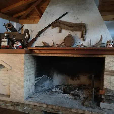 Мини-отель Tree House *