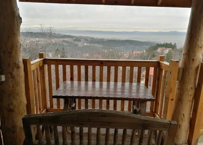 Хан къща на дърво